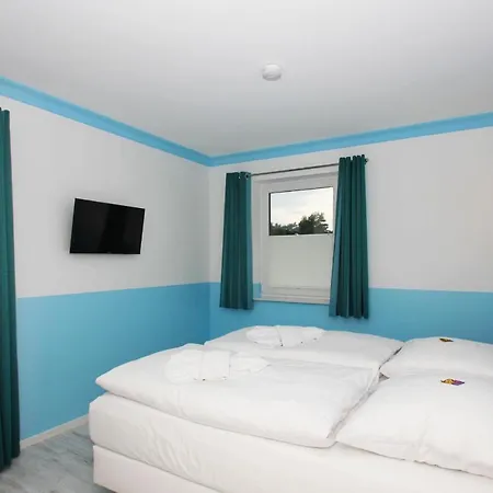 Ruegen-beach-house-haus-palstek *