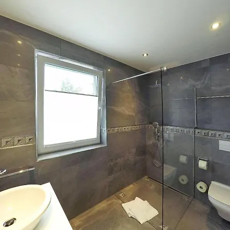 Feriehus Ruegen-beach-house-haus-palstek *