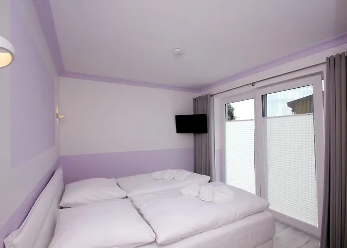 Ruegen-beach-house-haus-palstek * Goehren (Ruegen)